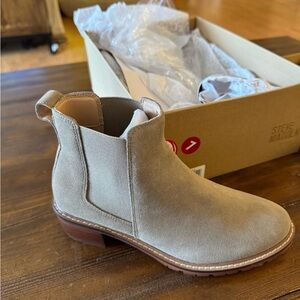 Steve Madden Dorothea Ankle Boot